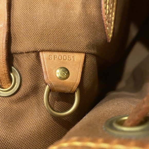 Louis Vuitton monograms Montsouris MM backpack - Picture 12 of 13